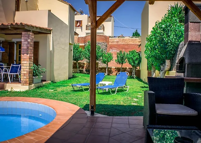 Nine Muses - Clio - Efterpi וילה